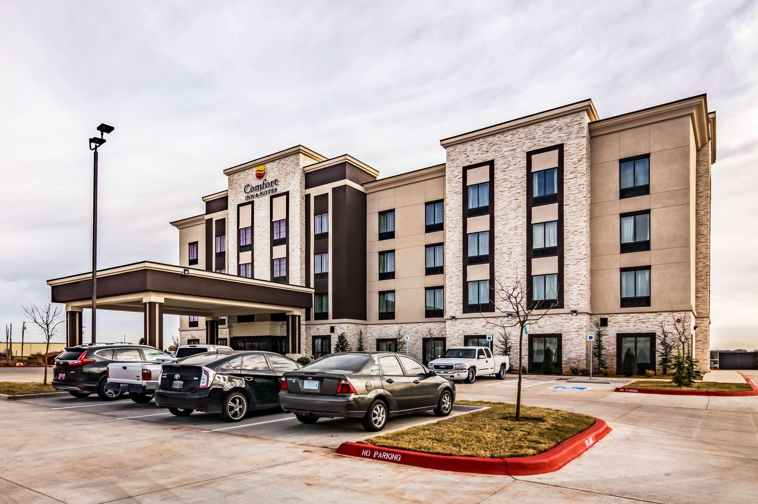 Comfort Inn & Suites Oklahoma City South I-35 Exteriör bild